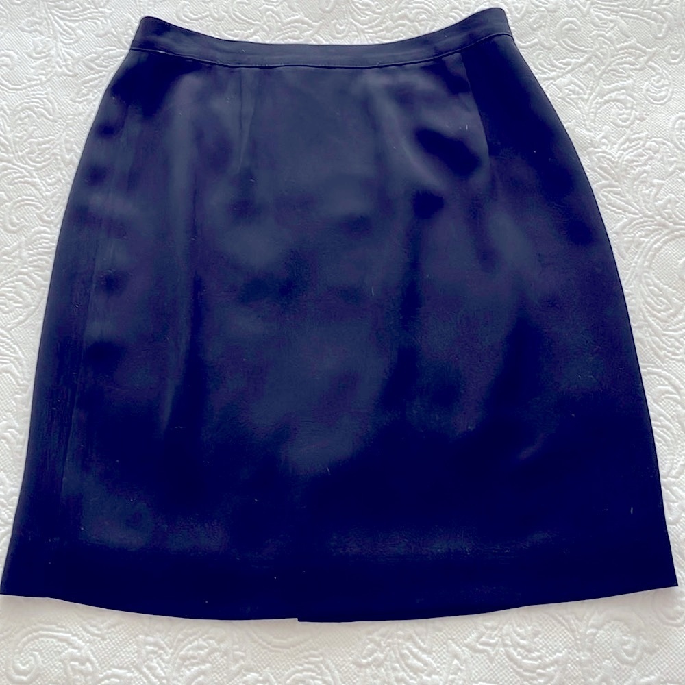 Black skirt by Papillon